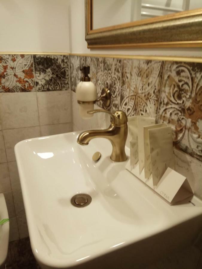 Apartamento Crown Of Karolina Braşov Exterior foto