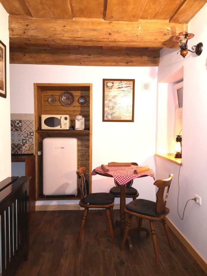 Apartamento Crown Of Karolina Braşov Exterior foto