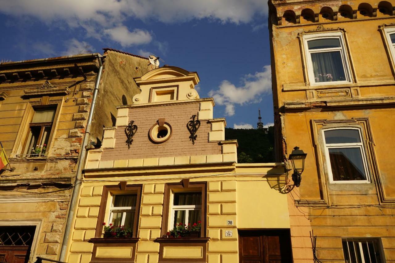Apartamento Crown Of Karolina Braşov Exterior foto